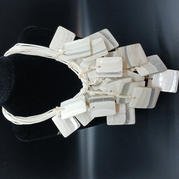 CHICO'S White Statement Necklace 20" Long w/ 23 Plastic or Acrylic Squares - Picture 2 of 3
